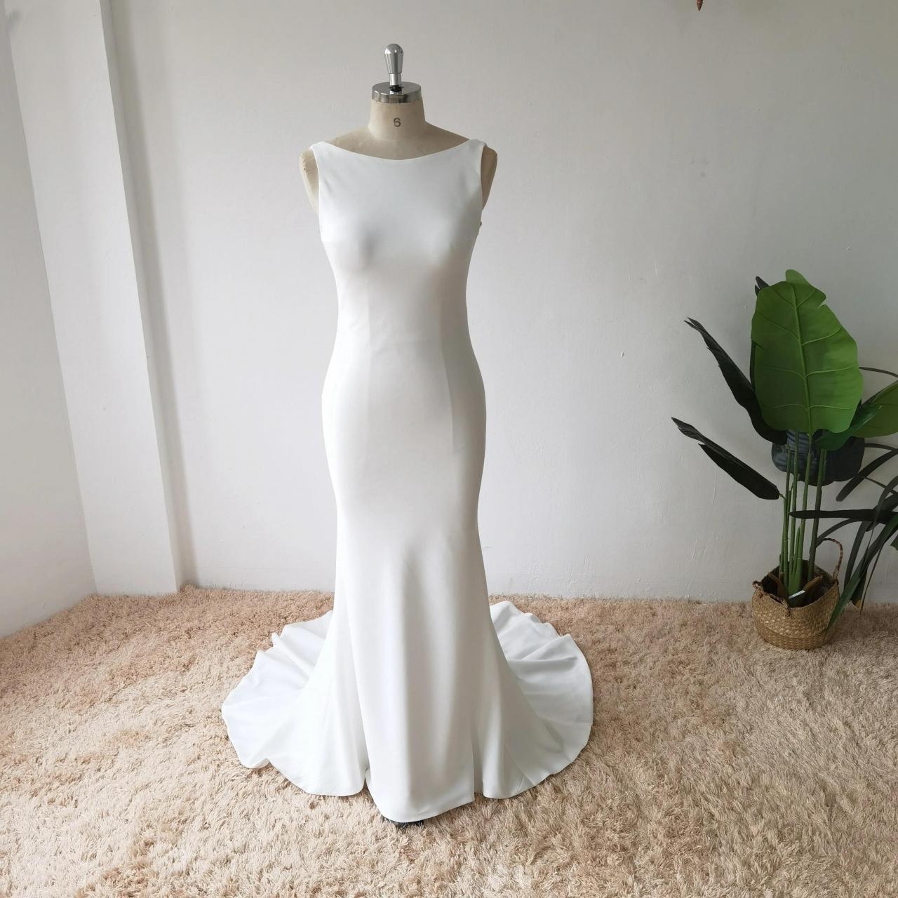 Umk Simple Satin Mermaid Wedding Dress Sexy Open Back Buttons Modern Sleeveless Bridal Gowns
