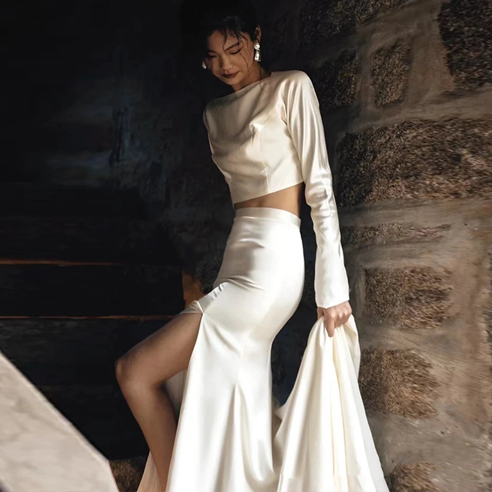 Elegant White Backless Long Sleeve Dress on Luulla