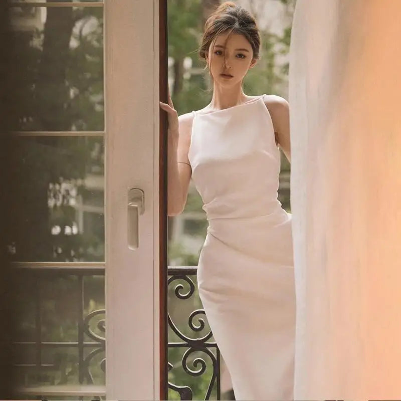 Elegant Sleeveless White Evening Dress For Women