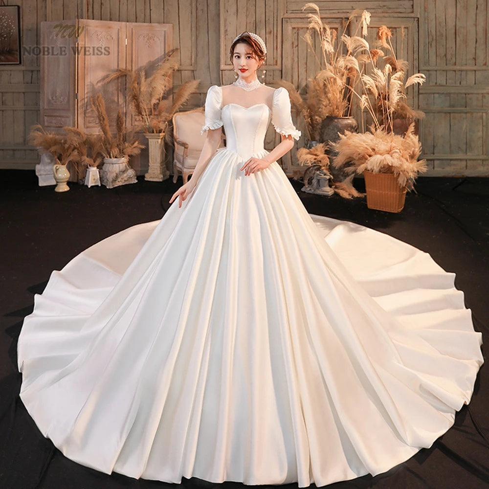 Elegant Ball Gown Strapless Satin Tulle With Veil Long Wedding Dresses C4126 main image 1