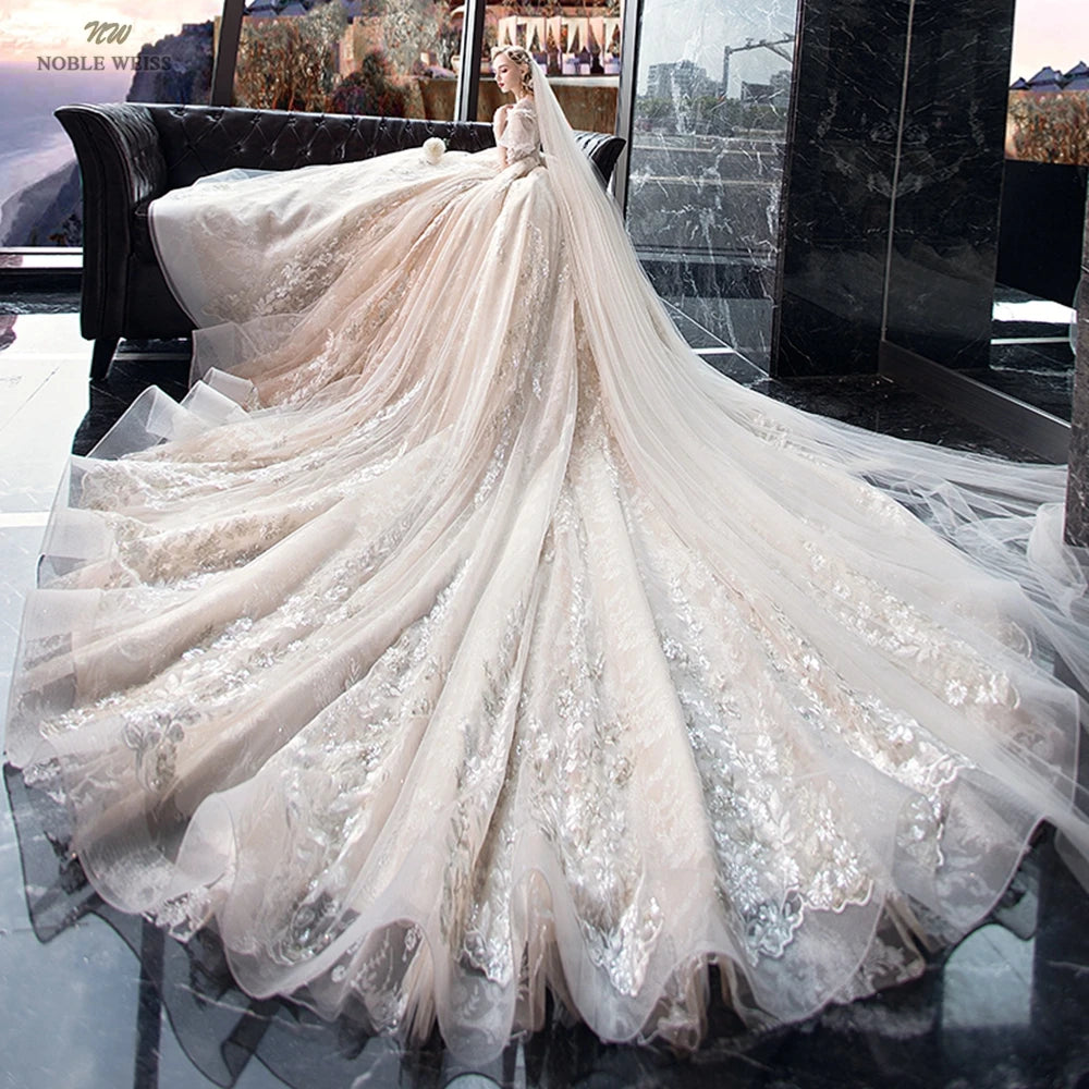 Luxurious Lace Bridal Gown With Long Train on Luulla
